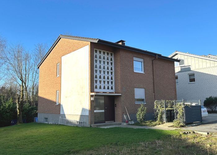 Vermietetes Zweifamilienhaus in ruhiger Wohnlage von Brake