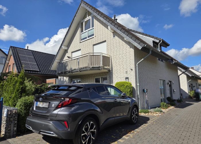 Neuwertiges Einfamilienhaus im Herzen von Lage