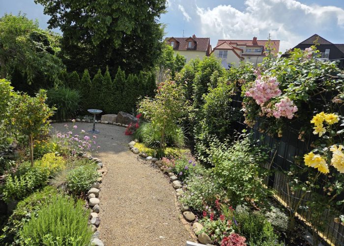 Neuwertiges Einfamilienhaus im Herzen von Lage