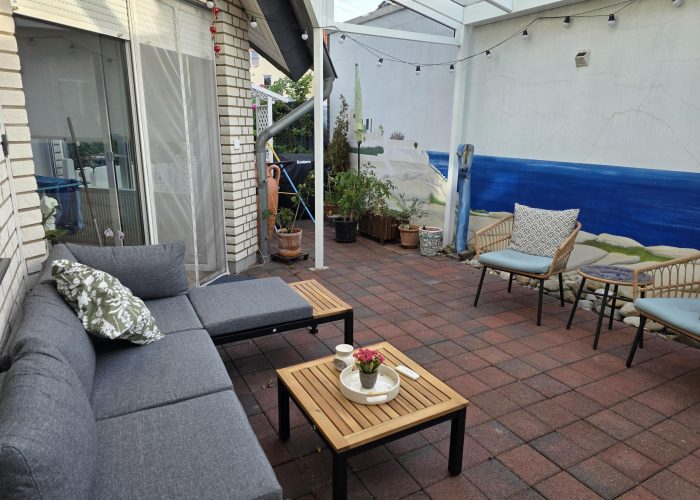 Neuwertiges Einfamilienhaus im Herzen von Lage