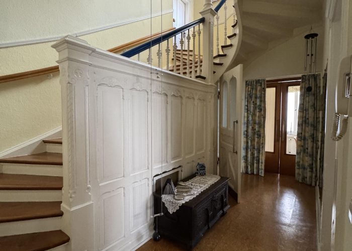 Gründerzeitvilla mit neugotischen Stilelementen in Innenstadtlage