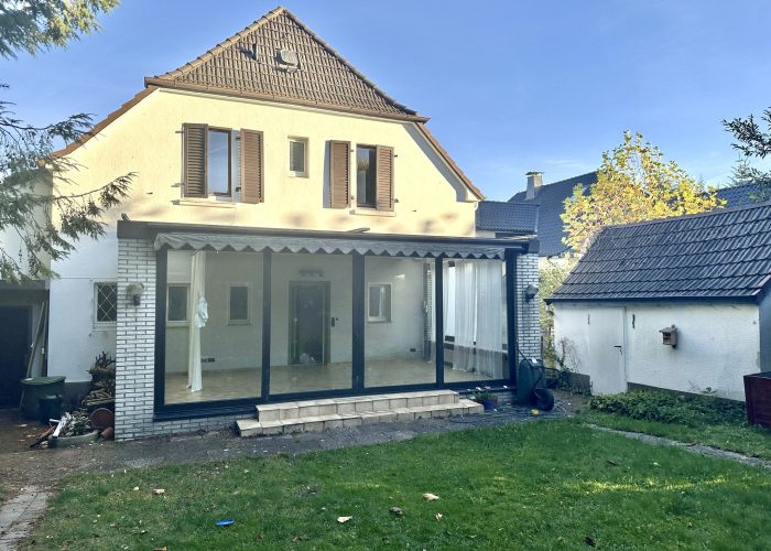 Stilvolles Einfamilienhaus in grüner Lage von Herringhausen – sofort bezugsfrei!