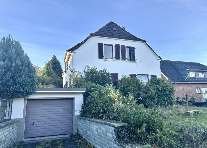 Stilvolles Einfamilienhaus in grüner Lage von Herringhausen – sofort bezugsfrei!